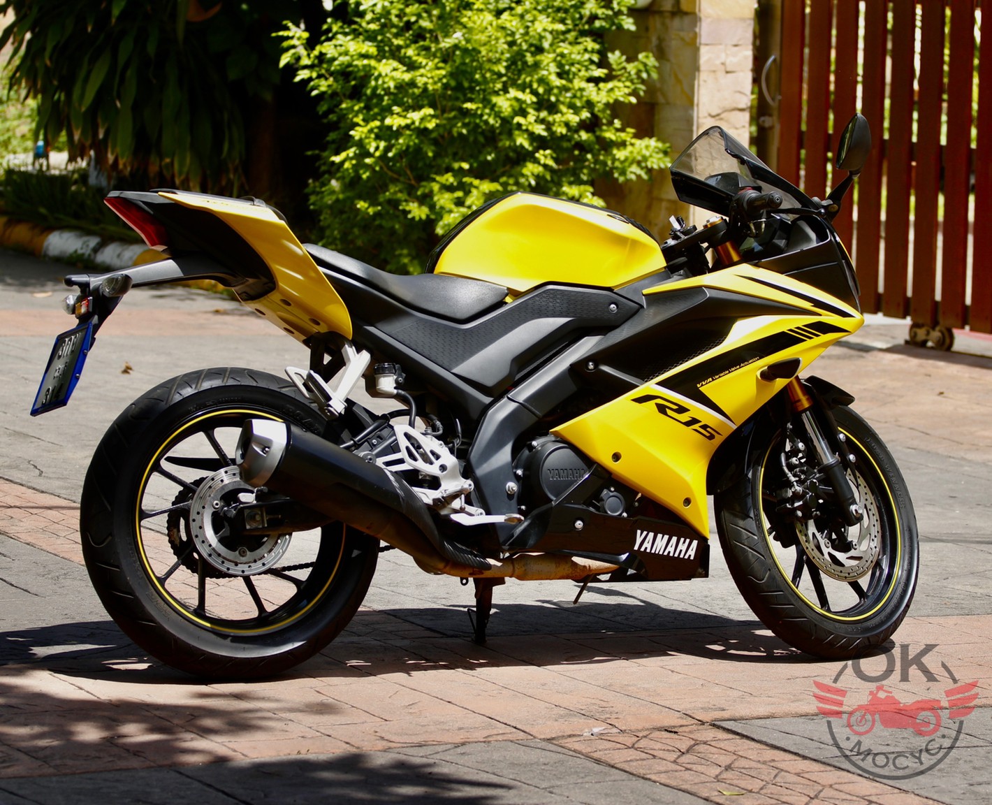 LINE_ALBUM_Yamaha yzf r15 (oct-112)_220516_16